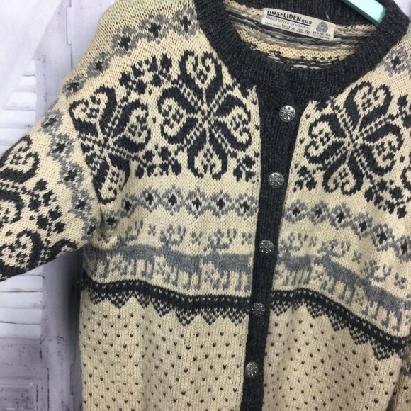 HUSFLIDEN Oslo Hand Knitted Nordic Wool Sweater - Picture 2 of 9